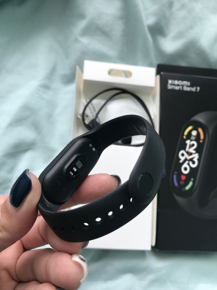 Xiaomi smart band 7 + opaski nowe kolorowe gratis