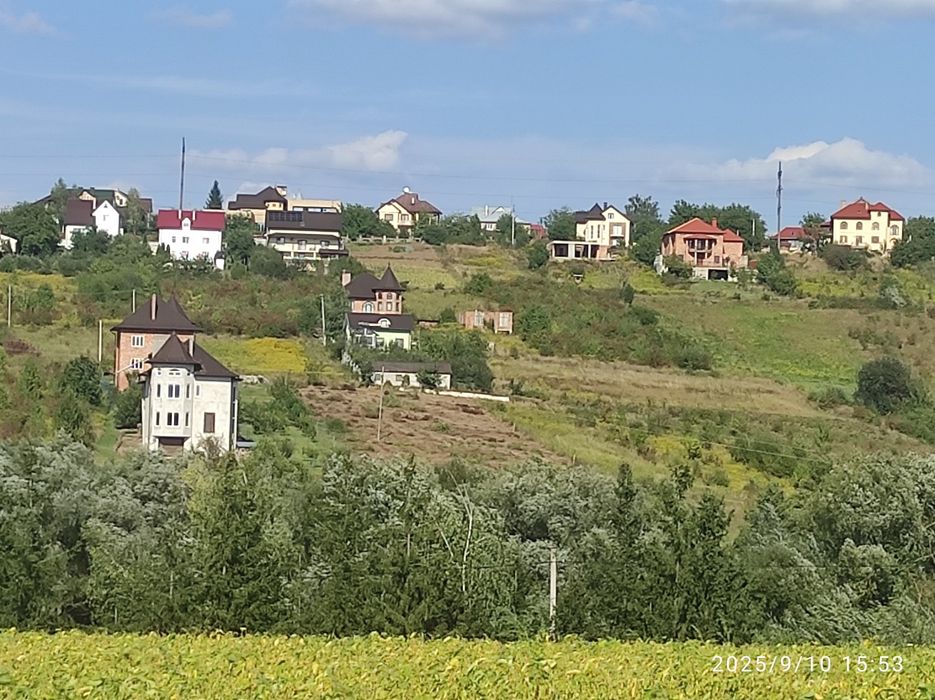 Земельна ділянка  с. Корозія