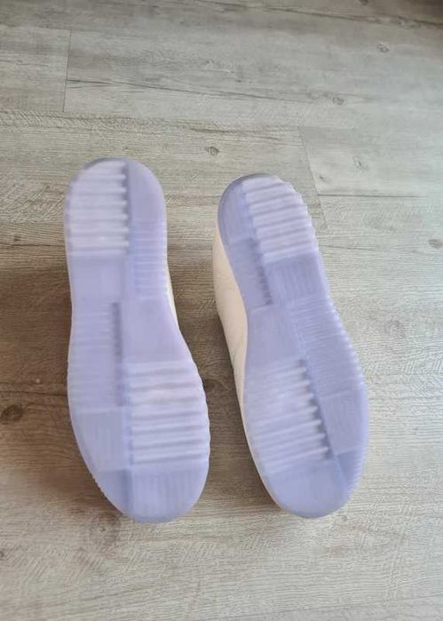 Ténis brancos Rick e Morty