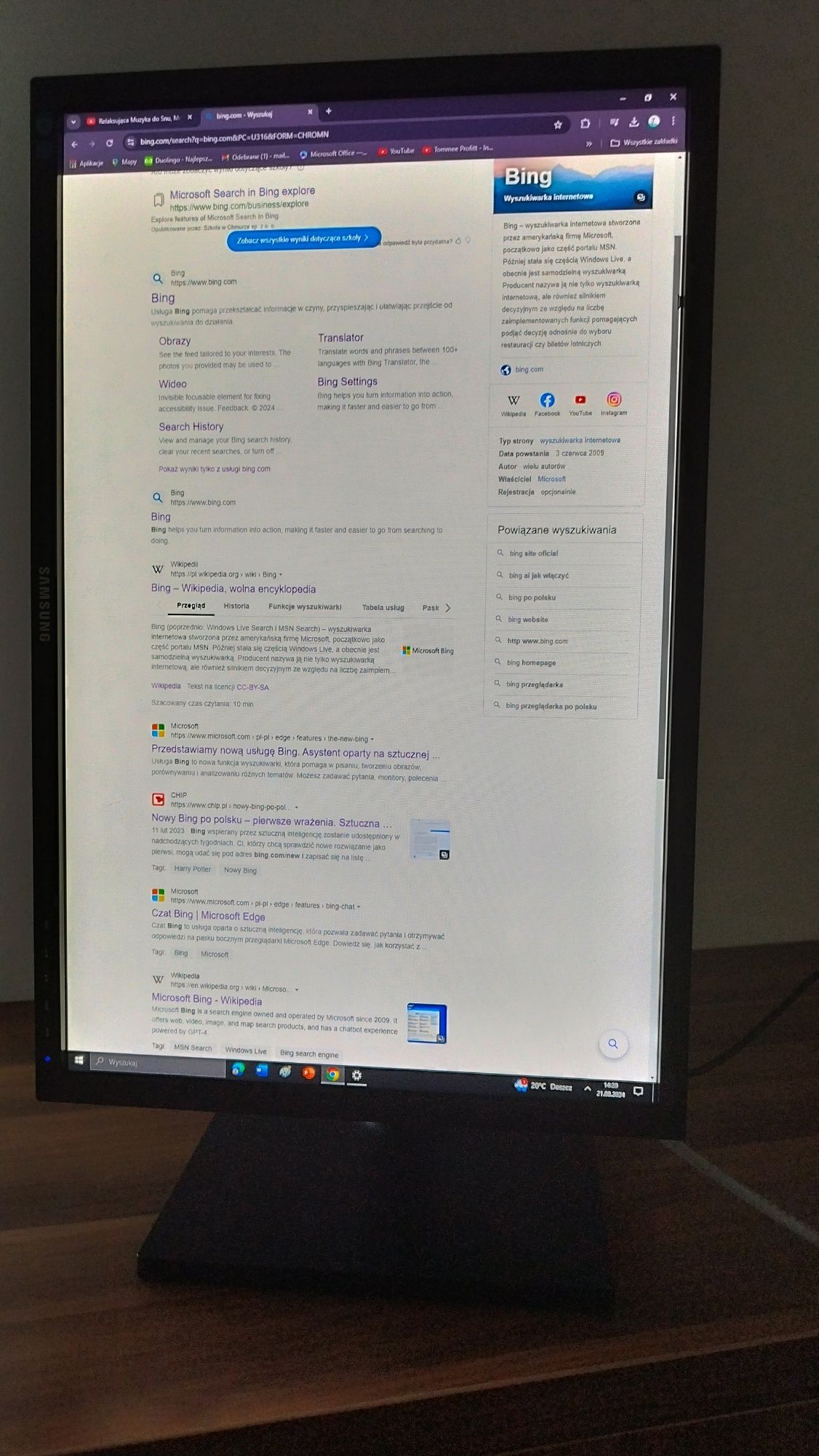 Bardzo Duży Monitor LED Samsung S24E650DW na PIVOT D-SUB DVI Czarny