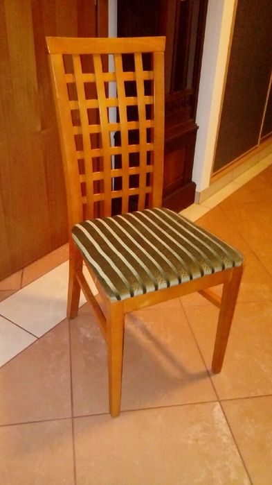 Krzeslo bukowe, kolor czereśniowy