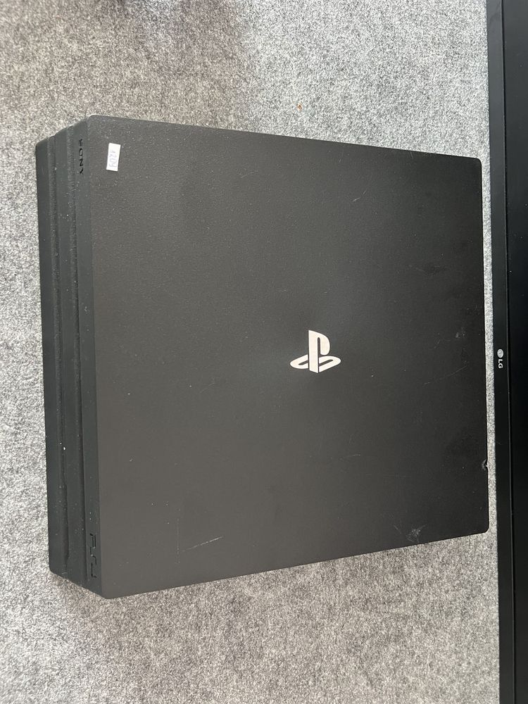 #1209 ps4 playstation 4 pro 1Tb konsola pad zestaw kable hdmi