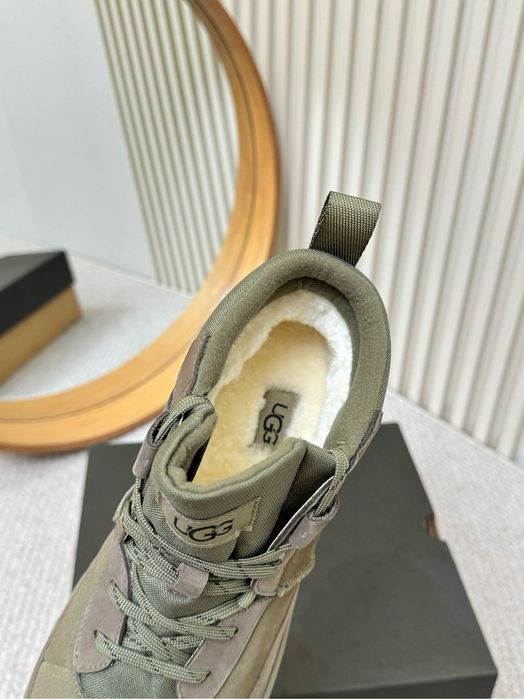 Зимові кросівки ugg з  хутром ботинки угг уггі кроссовки зимние