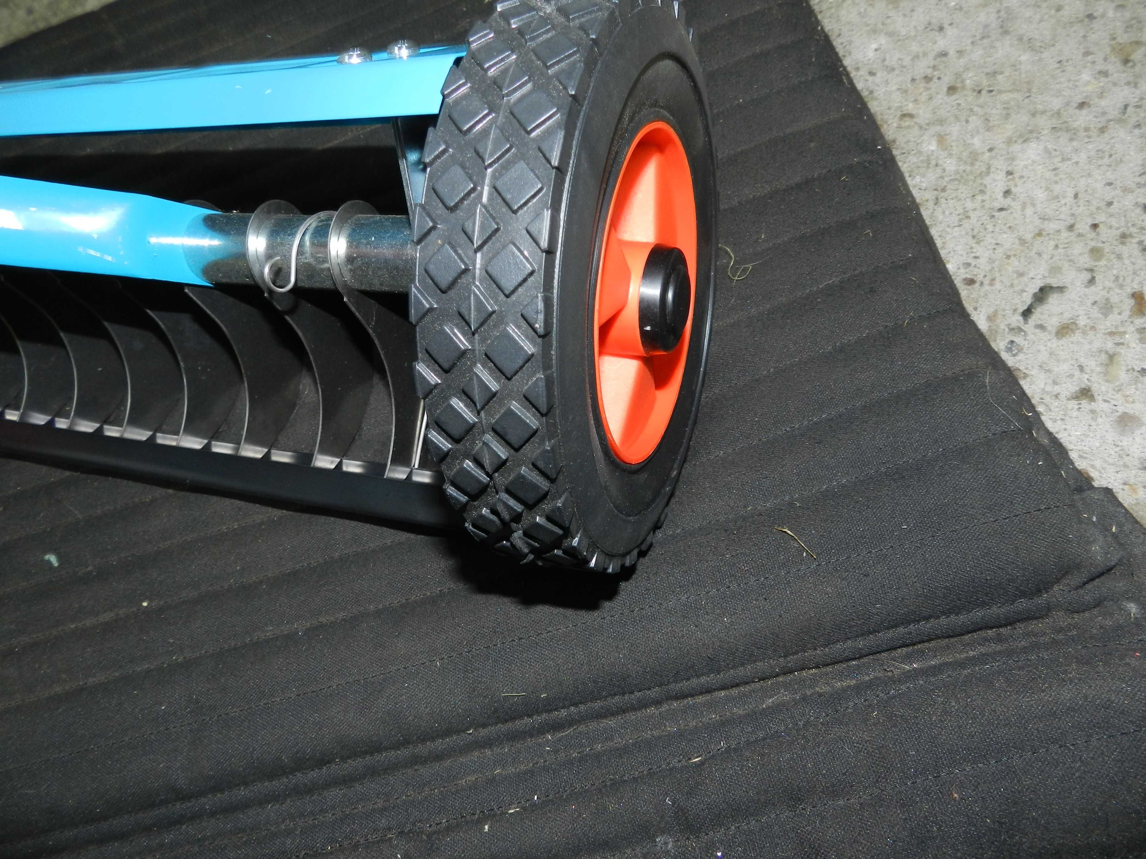 Wertykulator Combi system do trawy na kółkach 32 cm