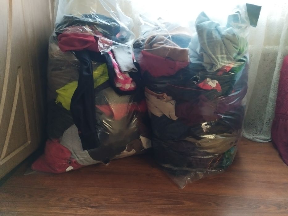 Мешки,Баулы  с одеждой мужская и женская