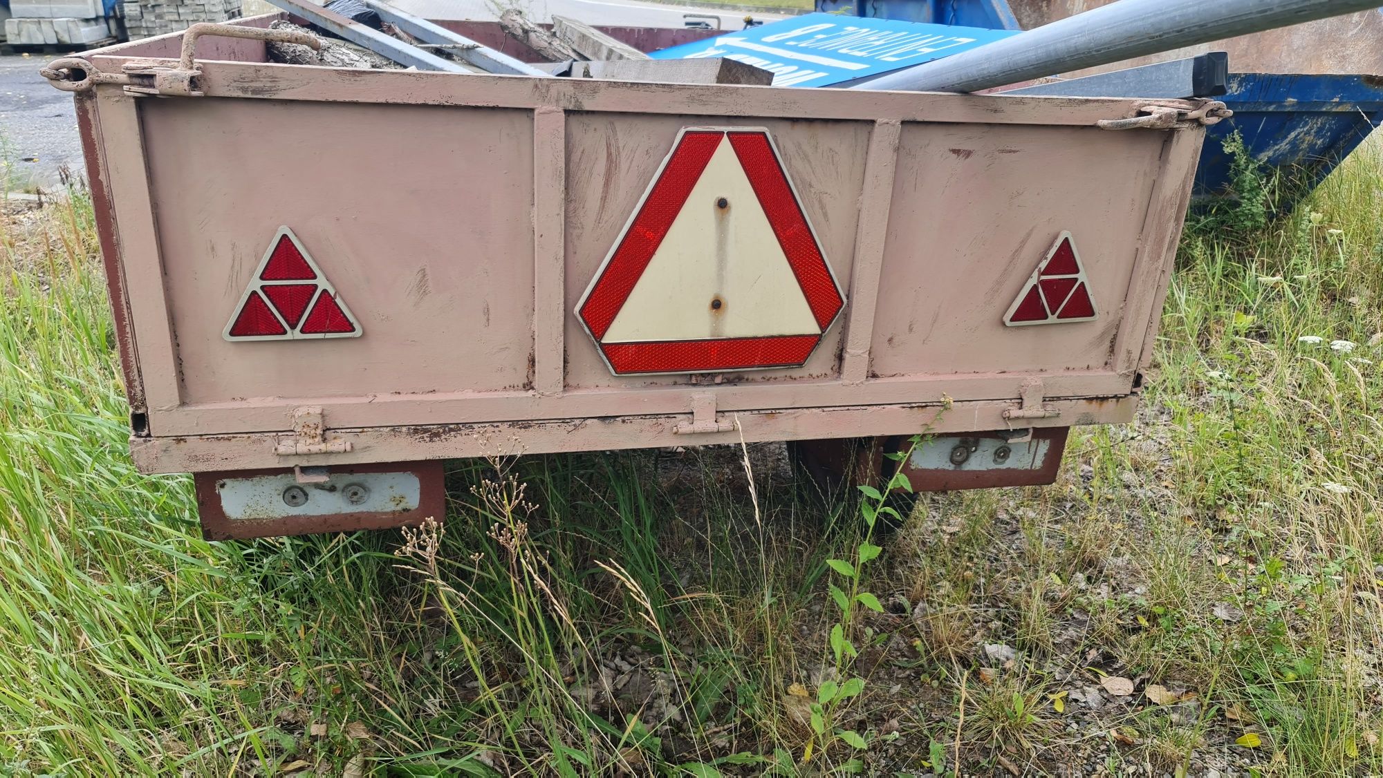 Sprzedam przyczepę dwukółkę