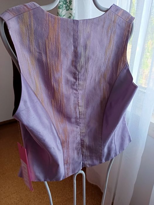 Blusa e jaqueta  alta , costura"Berenson Barcelona" Novos.