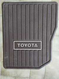 Tapetes ORIGINAIS Toyota 1986 - permaneceram intactos todos estes anos