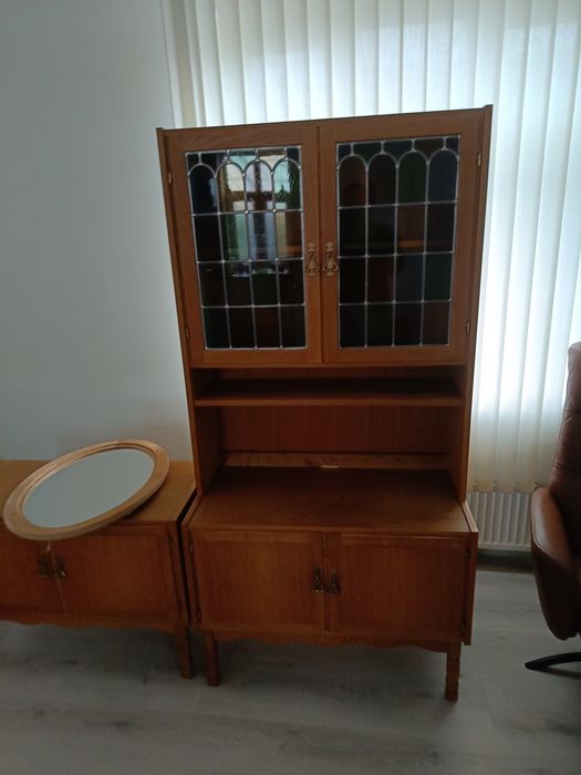 Witryna dębowa retro