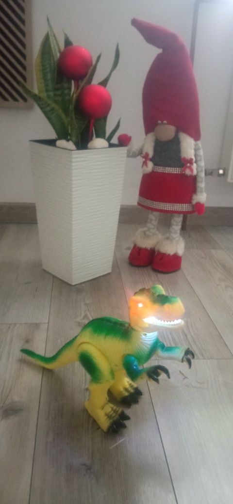 Zabawka interaktywna dinozaur