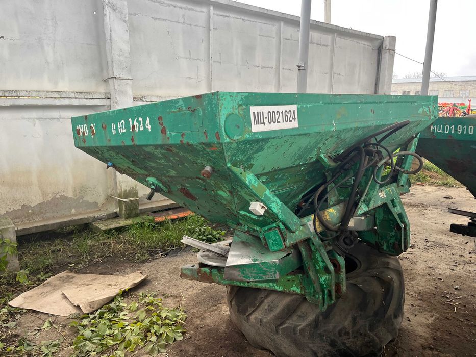 Розкидачі мінеральних добрив Amazone ZAM-18, 2008р