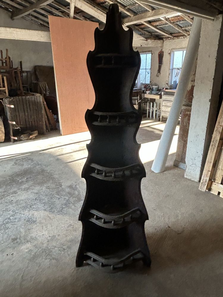 Estante de canto