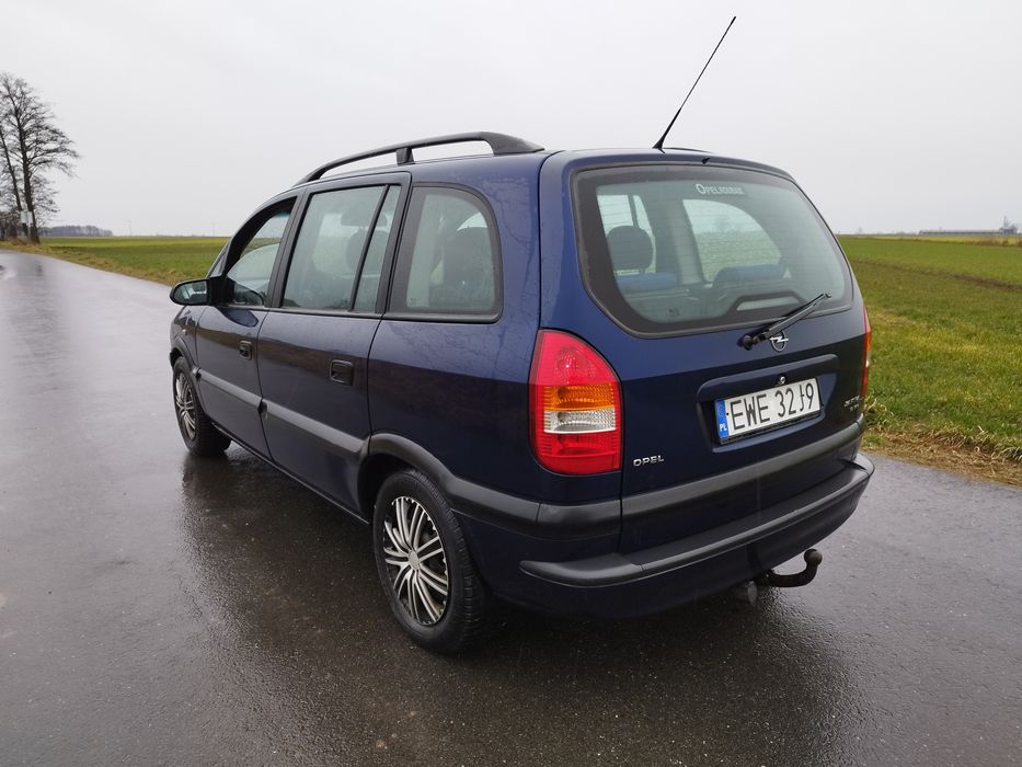 Opel Zafira 7 osób LPG hak długie opłaty