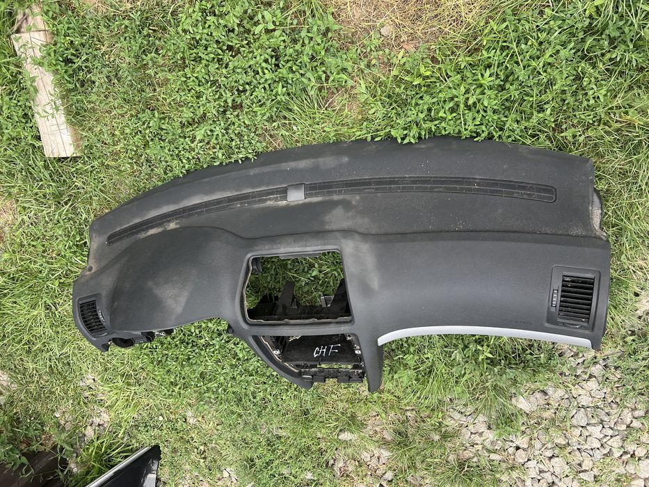 Торпеда консоль Панель підлокітник Skoda A5 Шкода А5