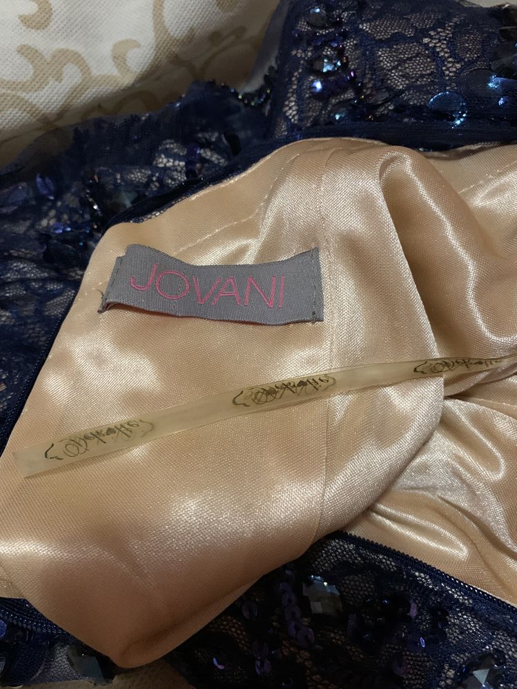 Вечернее платье Jovani