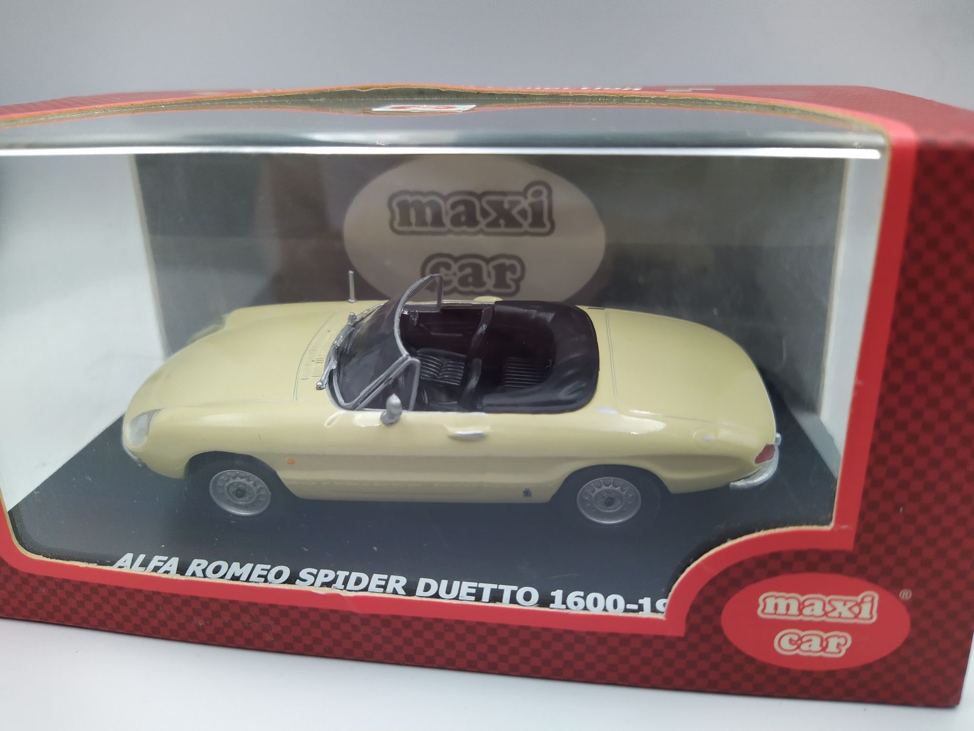 Alfa Romeo Spider Duetto Skala 1:43