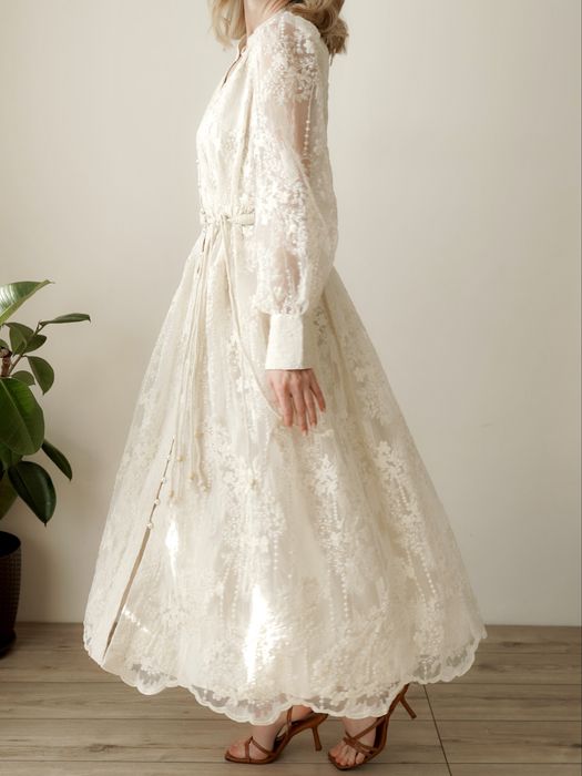 Сукня з вишивкою на весілля, хрестини