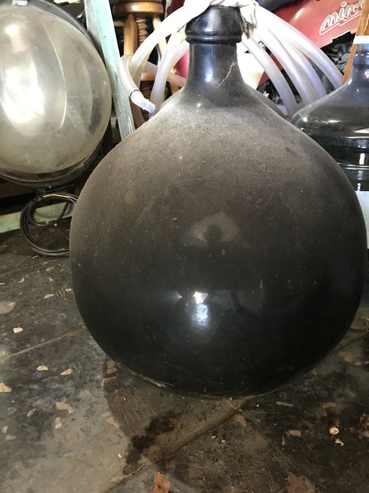 Garrafões de vidro grandes - 50 litros