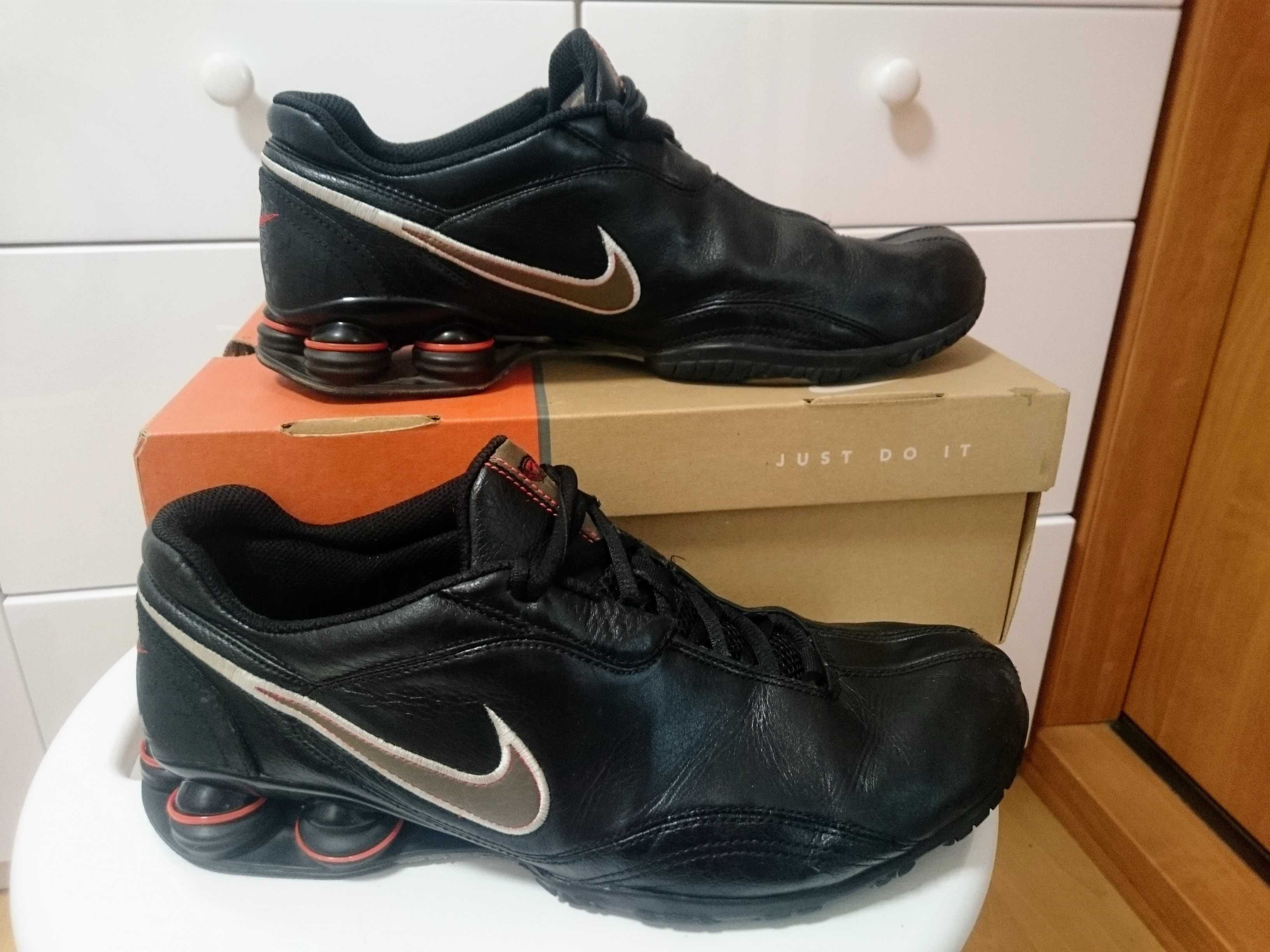 Б/в чоловічі кросівки Nike Limited Edition (оригінал), розмір EUR 43