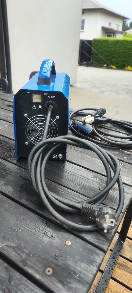 Spawarka Dedra  DESi210BT 200A