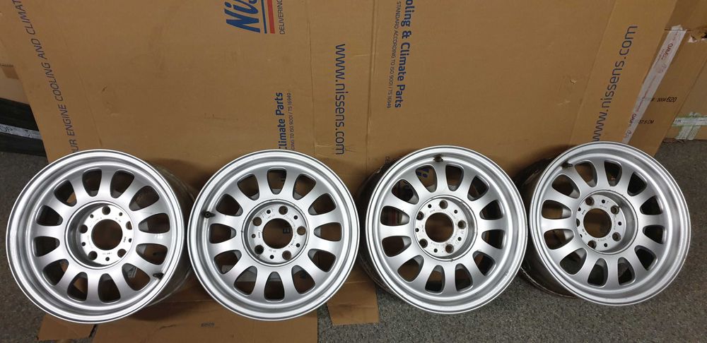 felgi aluminiowe BMW 5 BMW 3 BMW 7 7J 15 ET20 5x120 74mm komplet