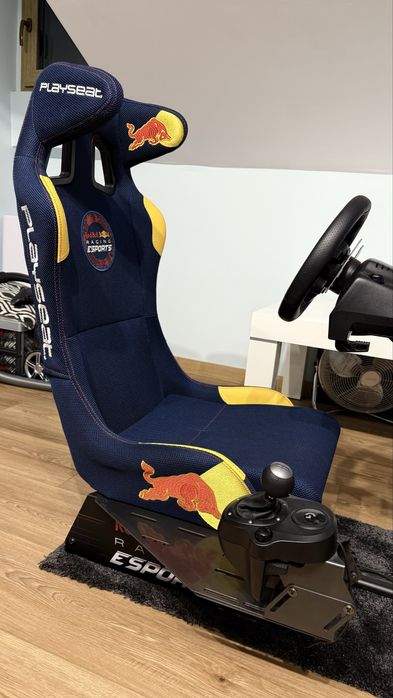 Zestaw kierownica logitech G29 + fotel Redbull