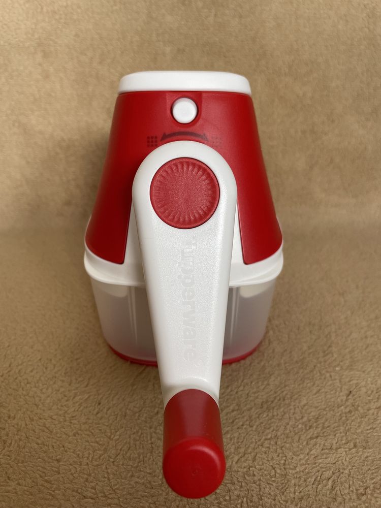Tupperware tarka Grate N Store, tarka do sera