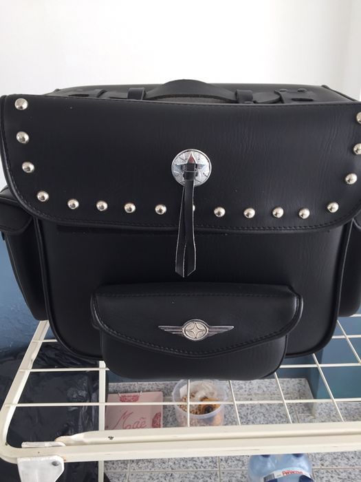 Mala de mota em pele