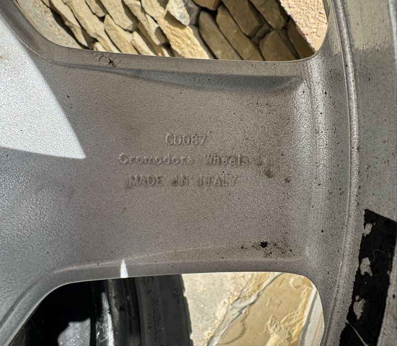 Оригінальні диски Mercedes-Benz AMG 5х112 8,5J19 H2 ET43.