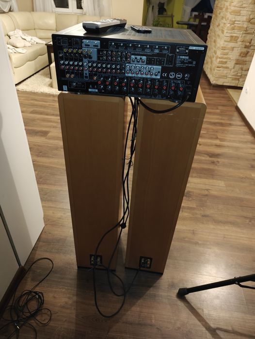 Yamaha RX-V2067 + kolumny Canton – zestaw audio hi-fi
