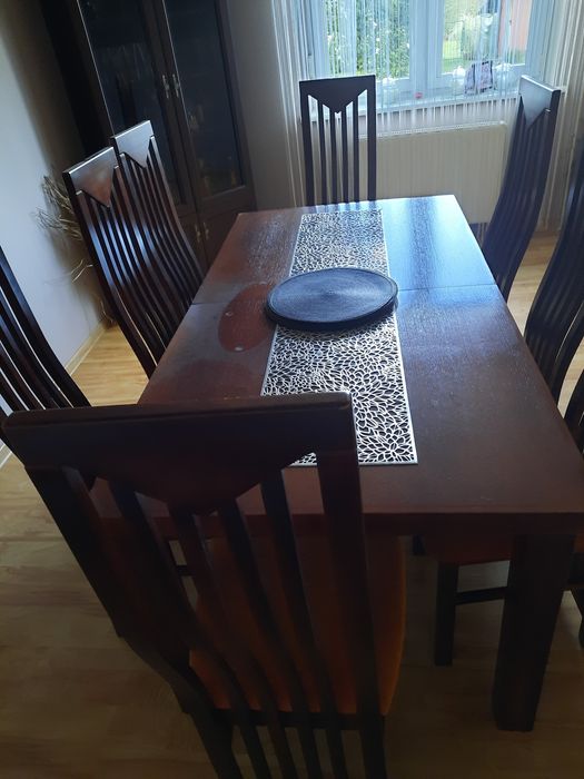 Stół drewniany rozkładany + 8 krzesel do salonu, jadalni