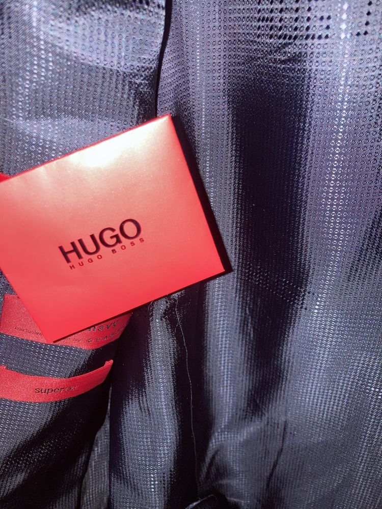 Чоловічий костюм Hugo Boss