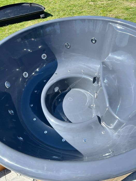 Balia Ogrodowa z Hydromasażem i Areomasażem z piecem zew.dost. od ręki
