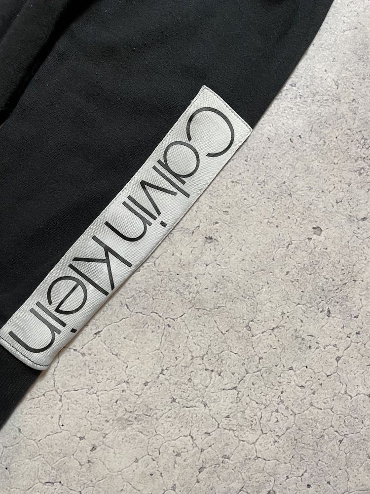 Мужская Черная Кофта Свитшот Calvin Klein Jeans С Большим Лого M