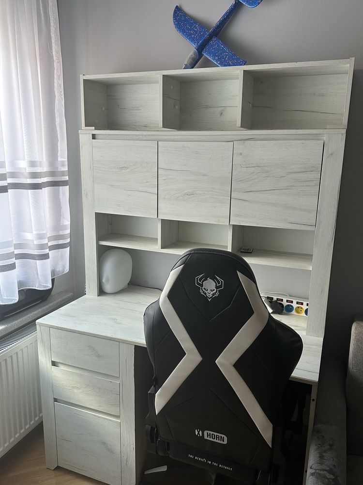 Meble młodzieżowe