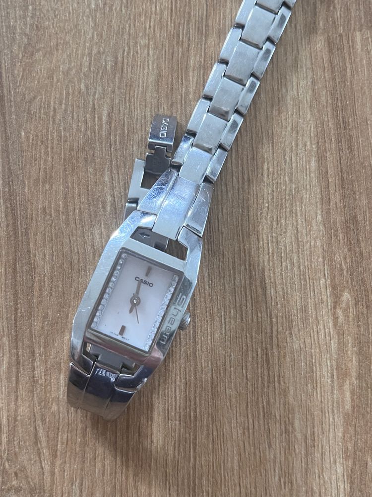 Zegarek casio bransoleta damski