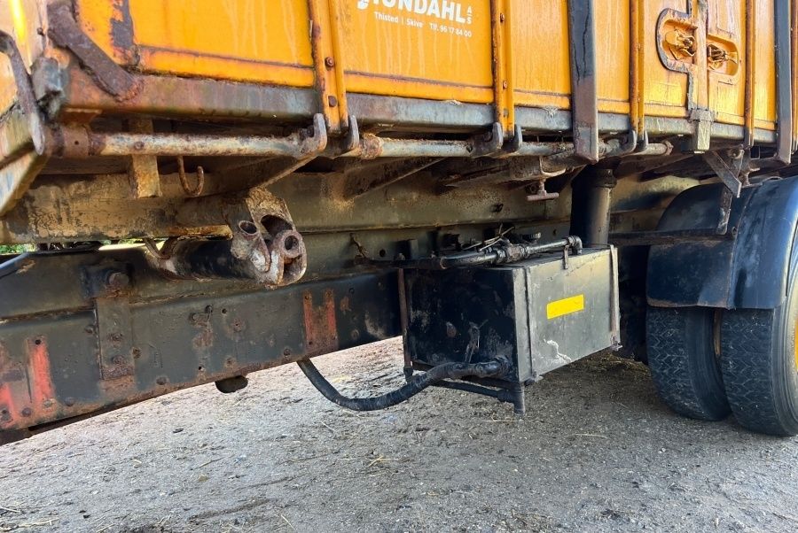 Przyczepa wywrotka tandem