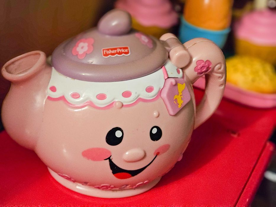 KidKraft Kuchenka d/dzieci MDF, Kasa VT, Czajnik FisherPrice i dodatki