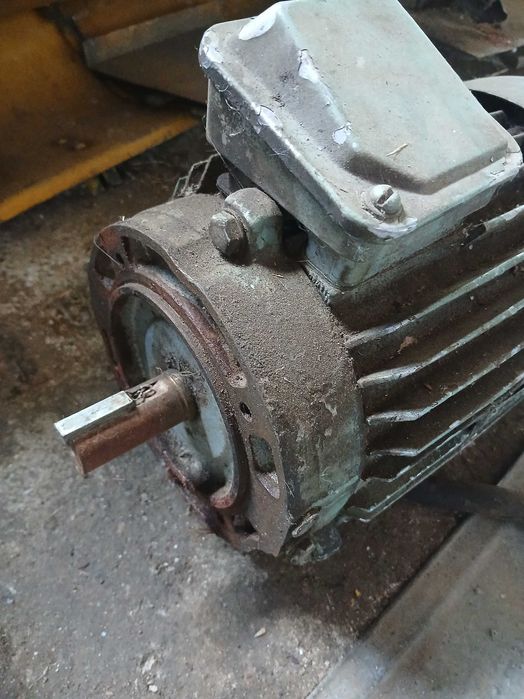 Silnik dwubiegowy 2kw 1705 obr 2,5 kw 3420 obr
