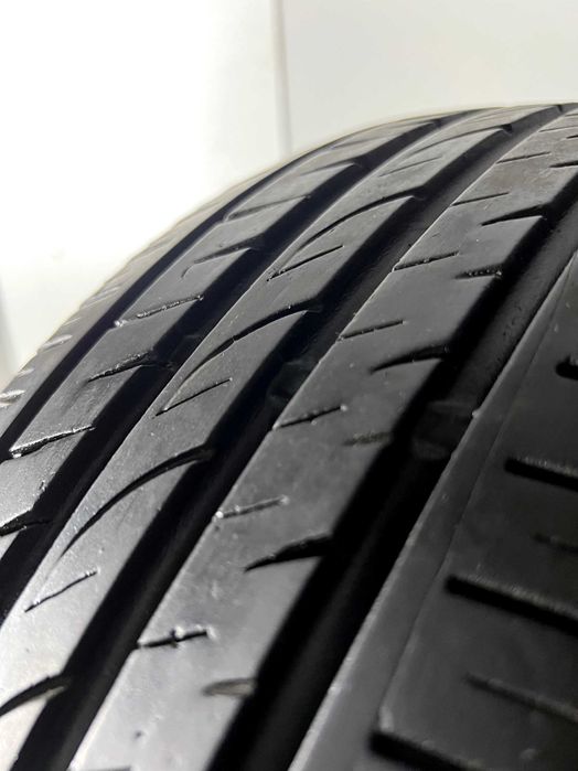 Pneus Roadstone Eurovis Sport 04 - 195/55/15 - Como NOVOS