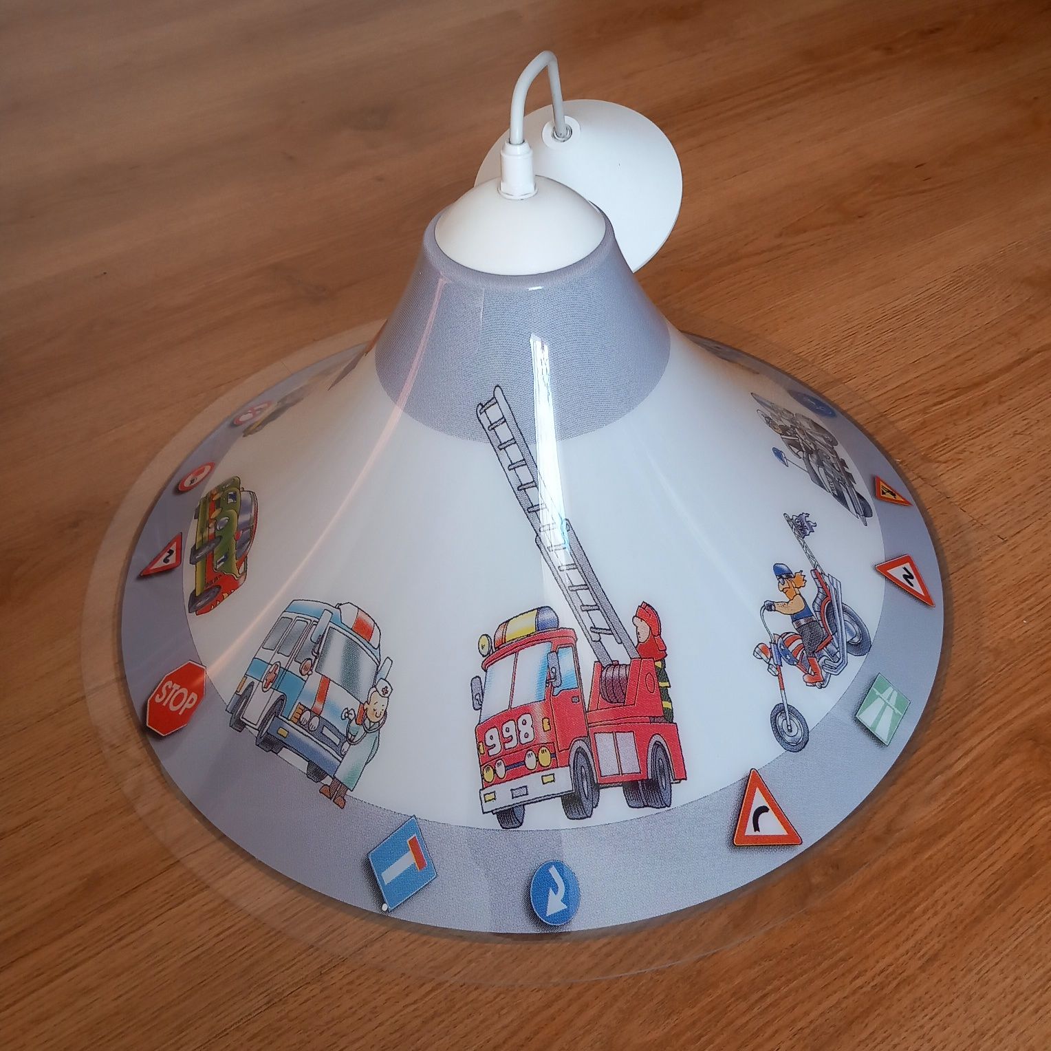 Lampa dla chłopca.