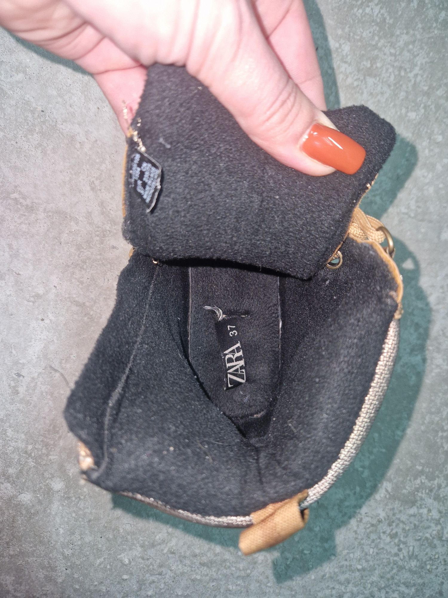 Buty zimowe chłopięce rozm.37