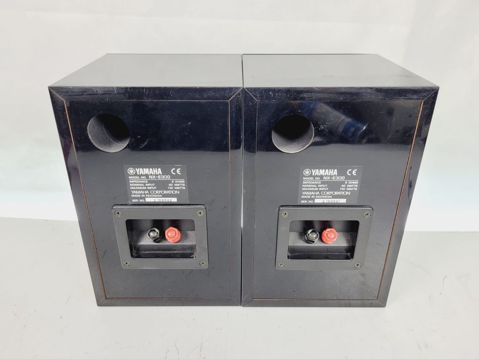 Yamaha NX E 300 kolumny 40/110W 6ohm monitory piano black