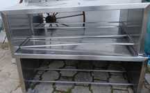 Bancos em inox compridos