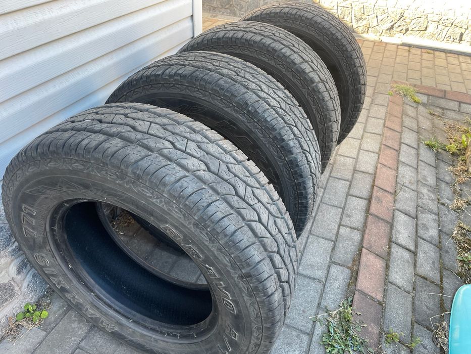 Всесезонні покришки Maxxis 771 Bravo A/T LT225/70R16