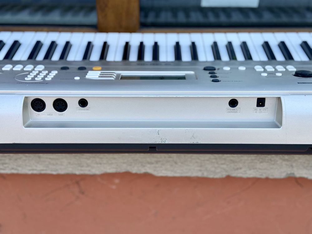 Keyboard YAMAHA PSR E-313 - Dynamiczny - Sprawny Wyświetlacz