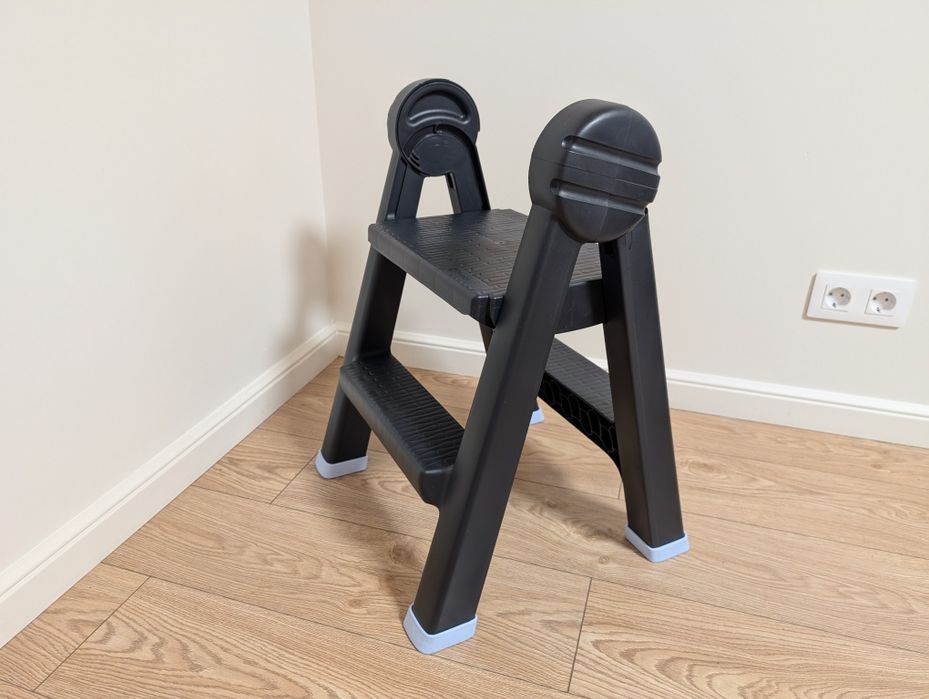 Драбина домашня (стремянка)