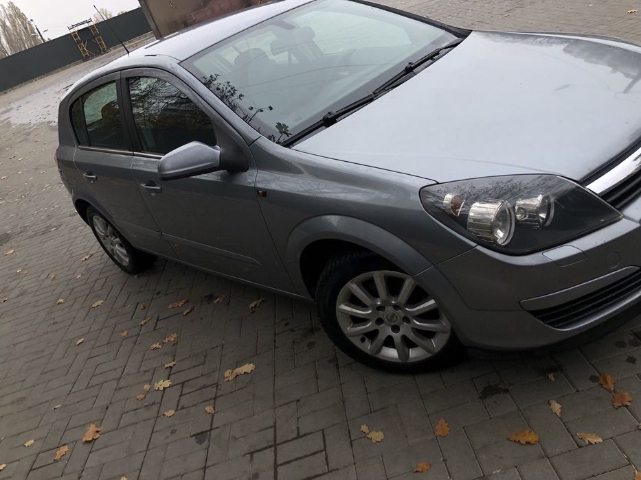 Opel Astra H 2005 2 покоління