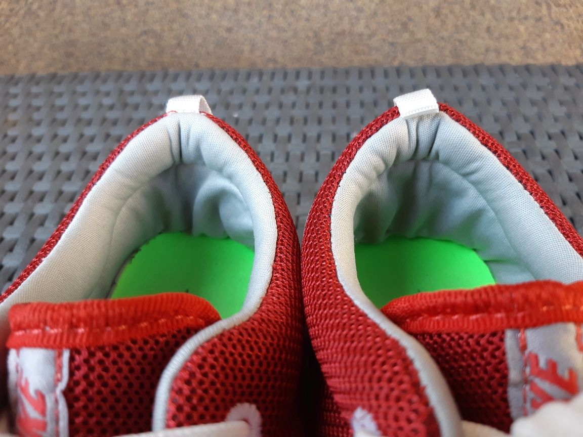 Buty sportowe czerwone Nike roz. 39.