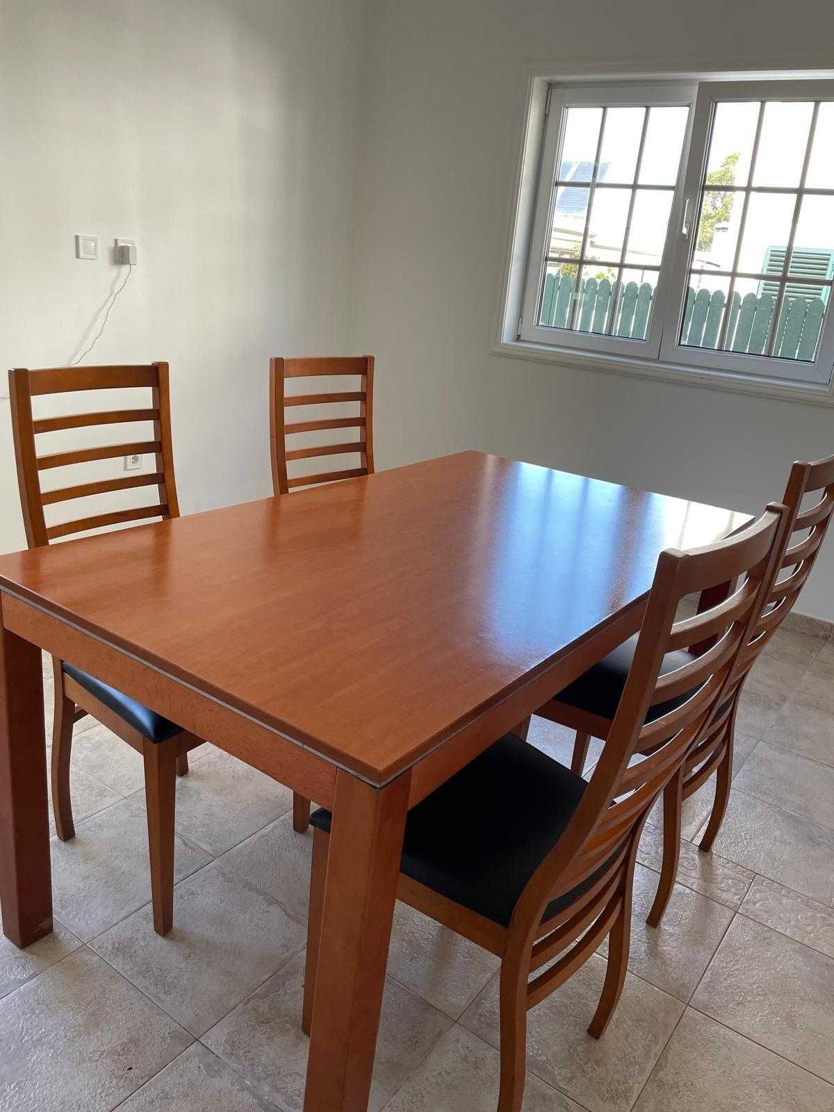 Mesa de Jantar Madeira 1,60m x 90cm - Extensivel 2,30m + 4 cadeiras